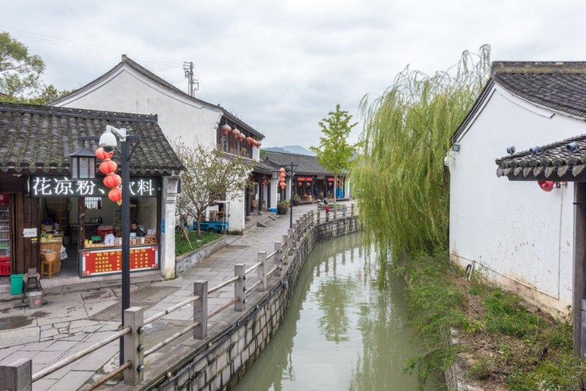 石家庄市新华区赵陵铺路街道：睦邻年货节 喜庆迎新春